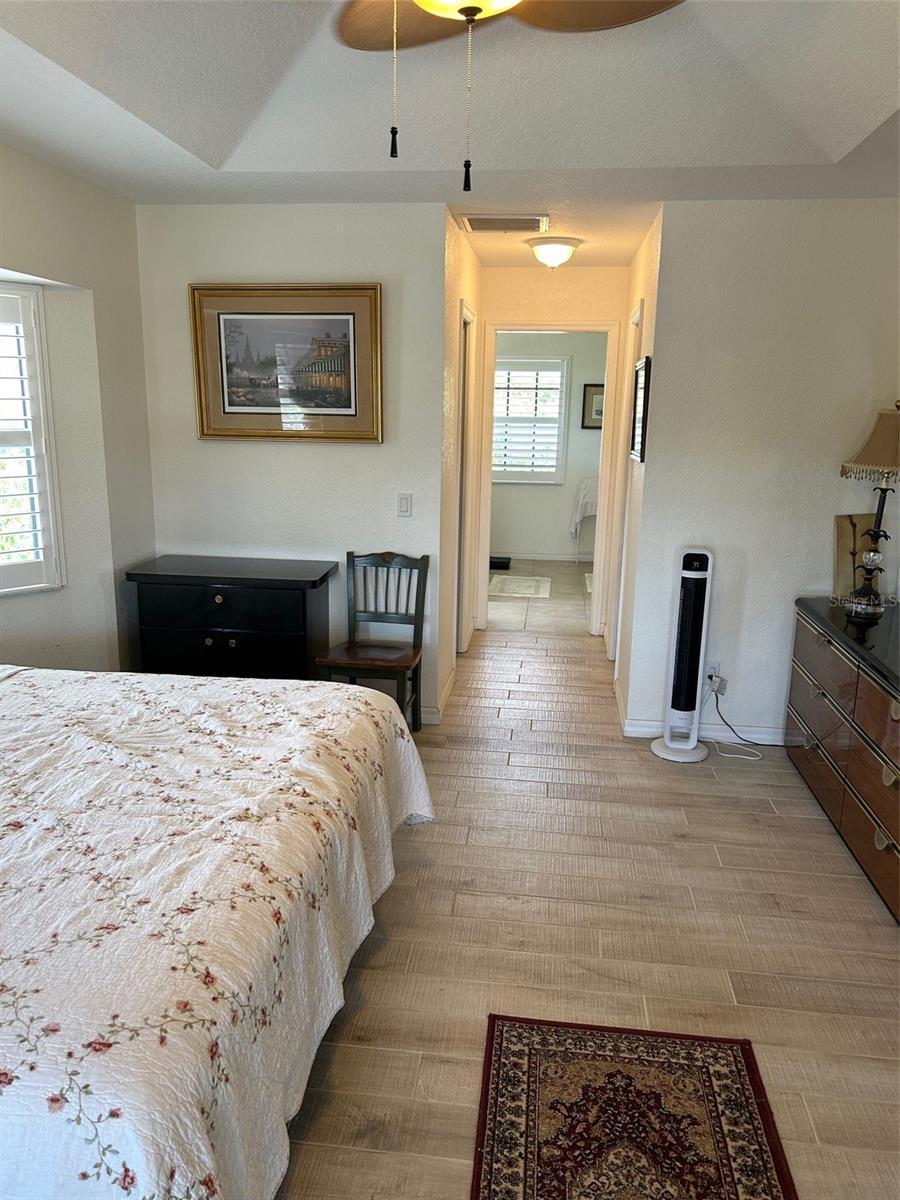 Image 32 of 39 For 8252 Tecumseh Circle