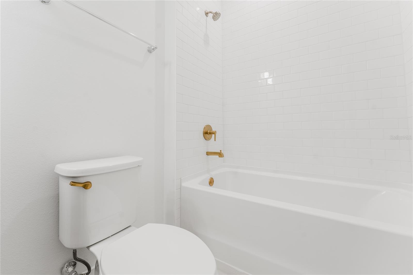 Image 11 of 47 For 1604 Crowncrest Drive