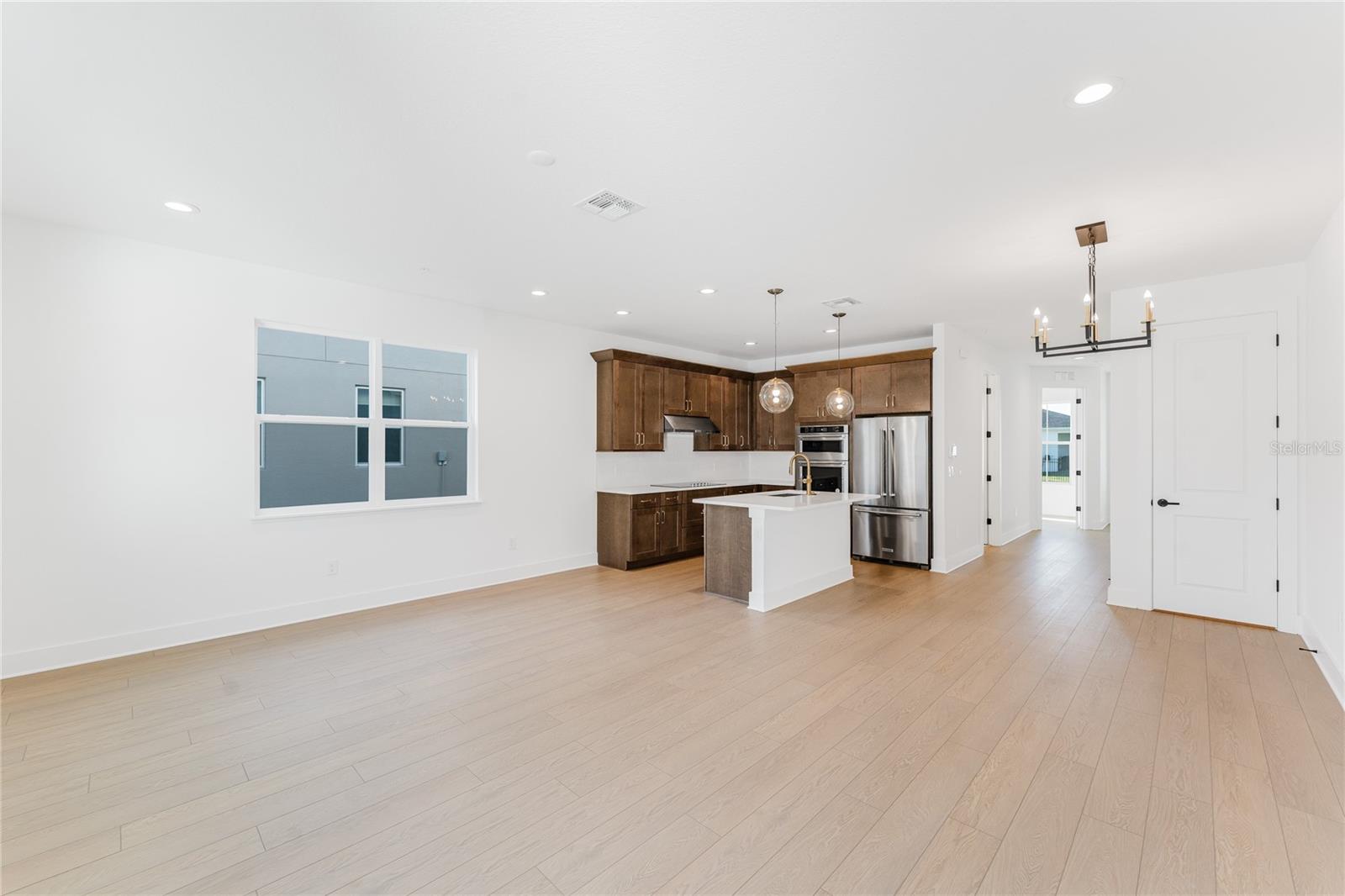 Image 15 of 47 For 1604 Crowncrest Drive