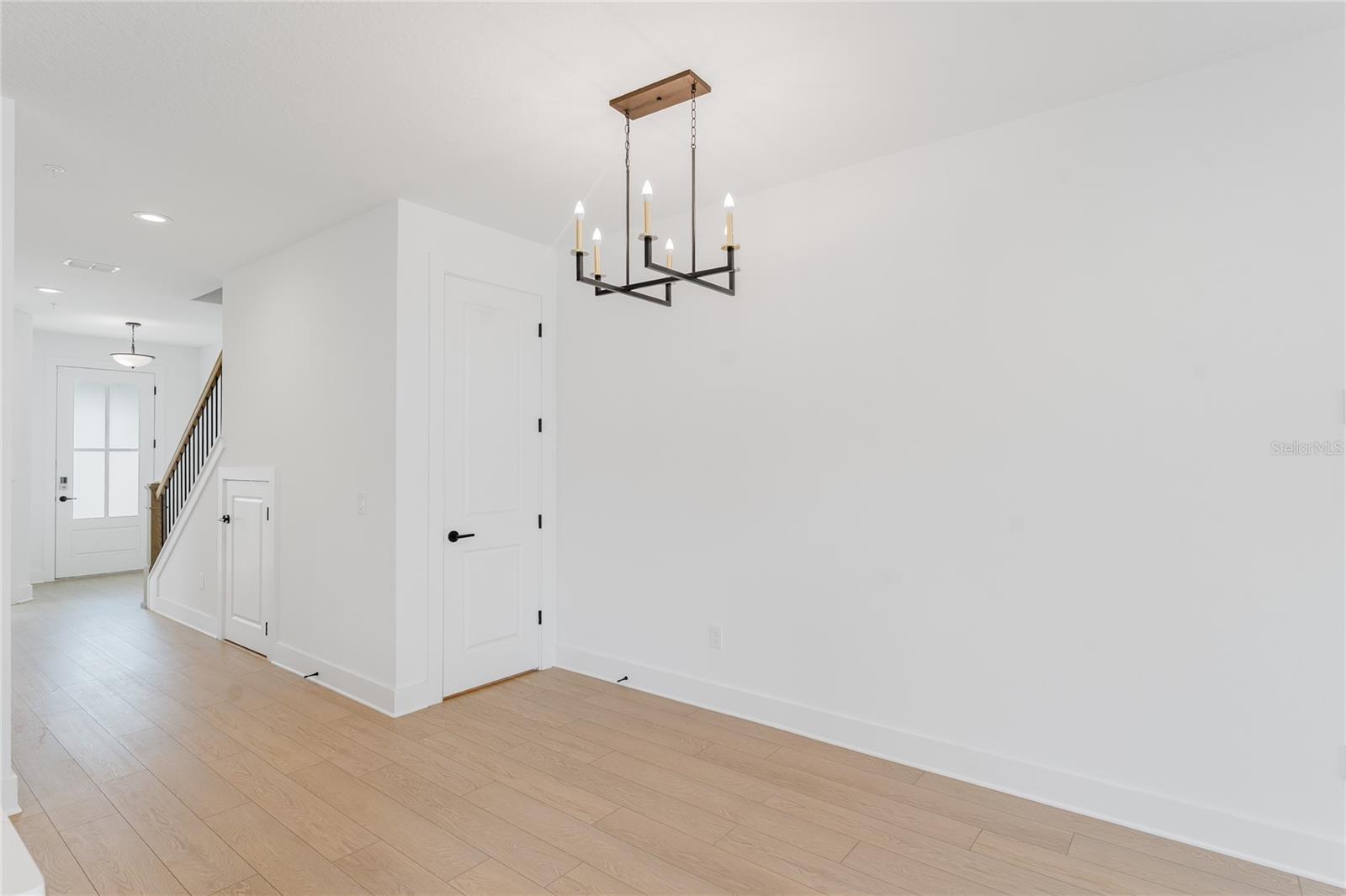 Image 19 of 47 For 1604 Crowncrest Drive