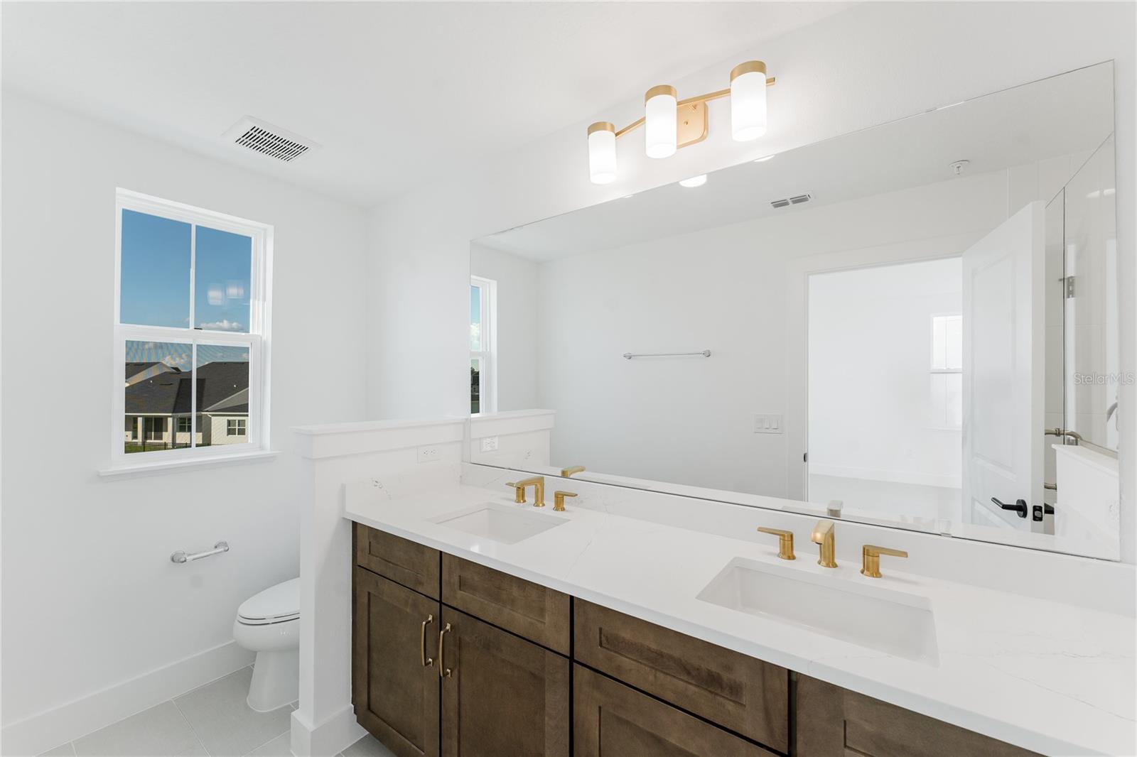 Image 31 of 47 For 1604 Crowncrest Drive