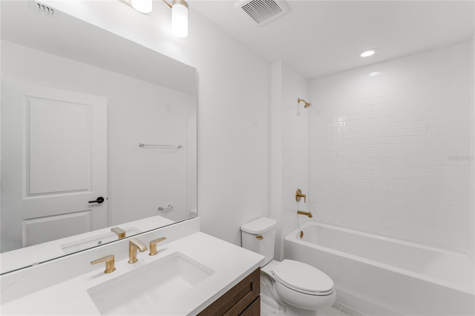 Image 35 of 47 For 1604 Crowncrest Drive