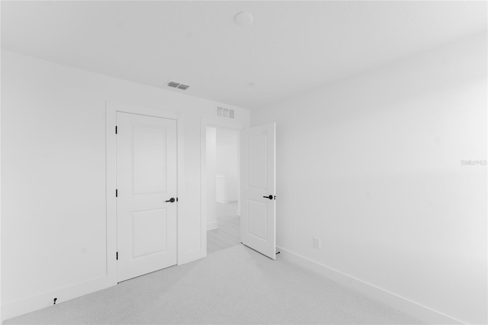 Image 39 of 47 For 1604 Crowncrest Drive
