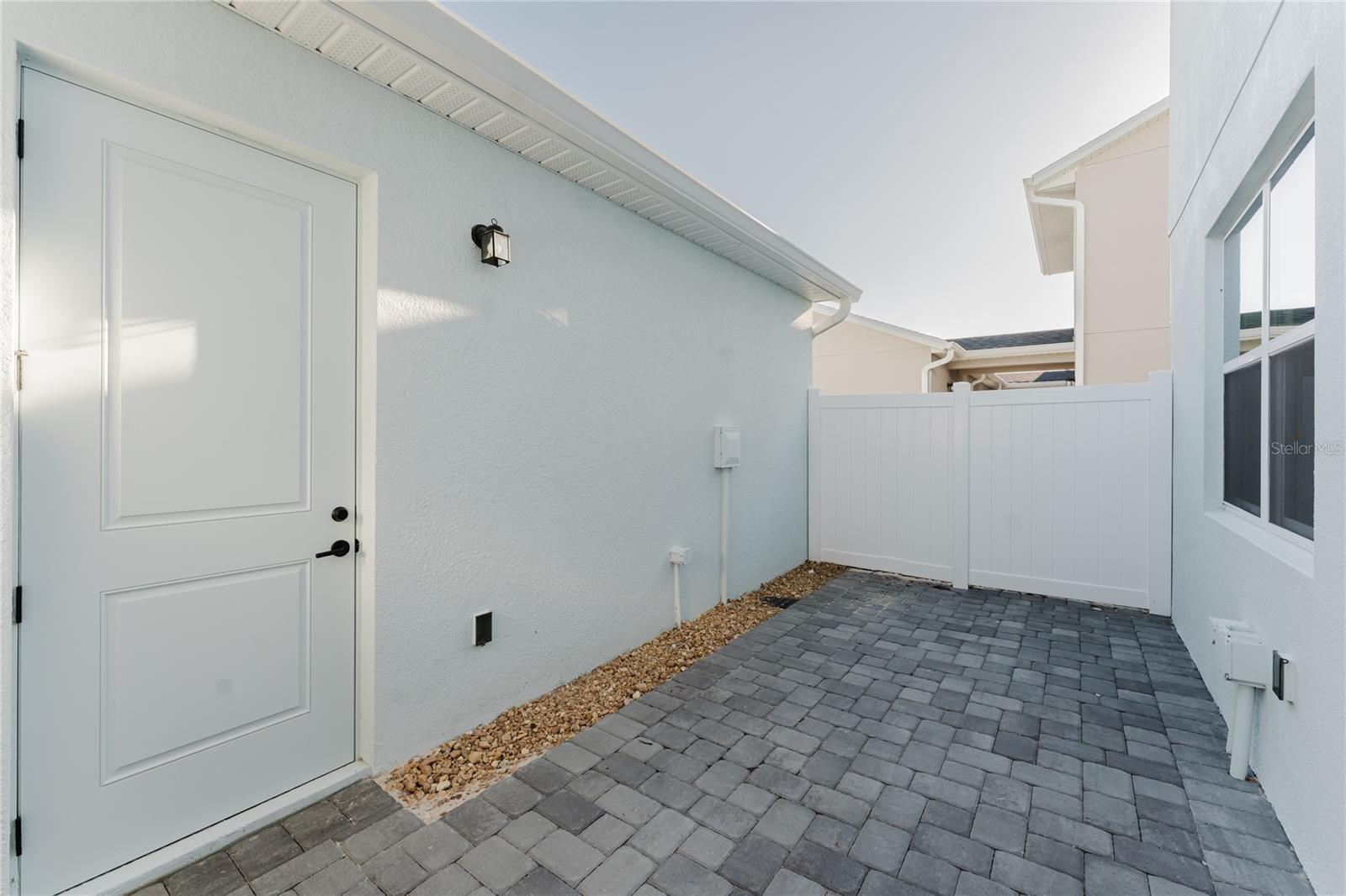 Image 40 of 47 For 1604 Crowncrest Drive