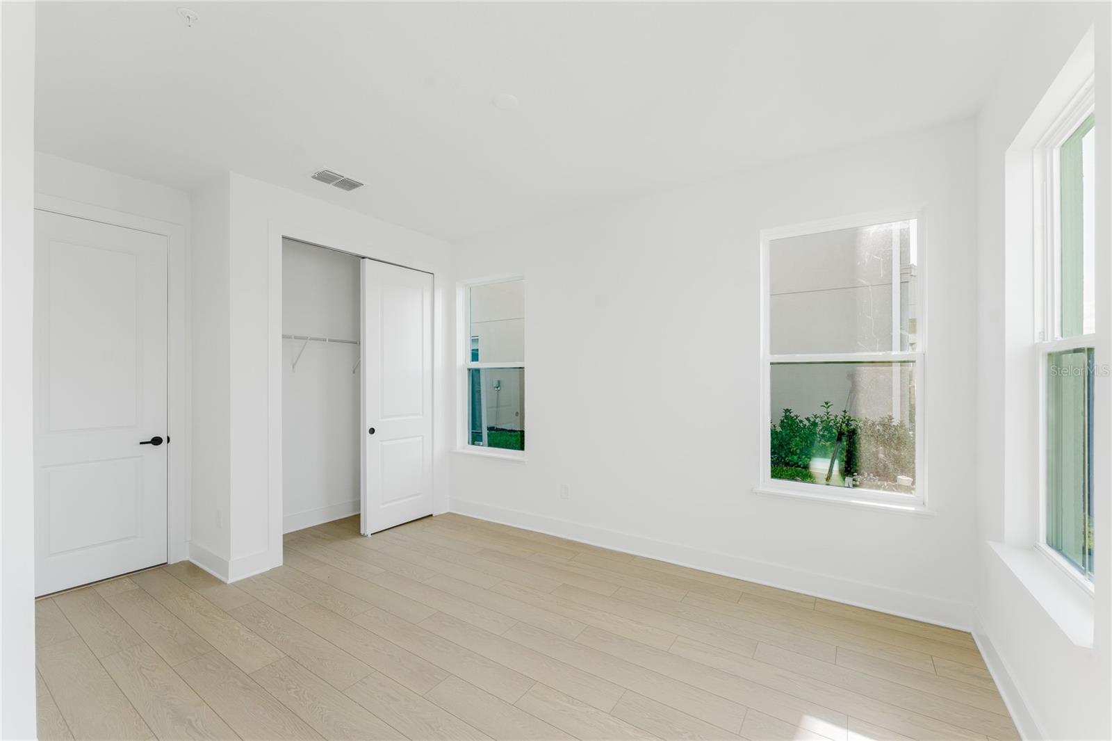 Image 6 of 47 For 1604 Crowncrest Drive