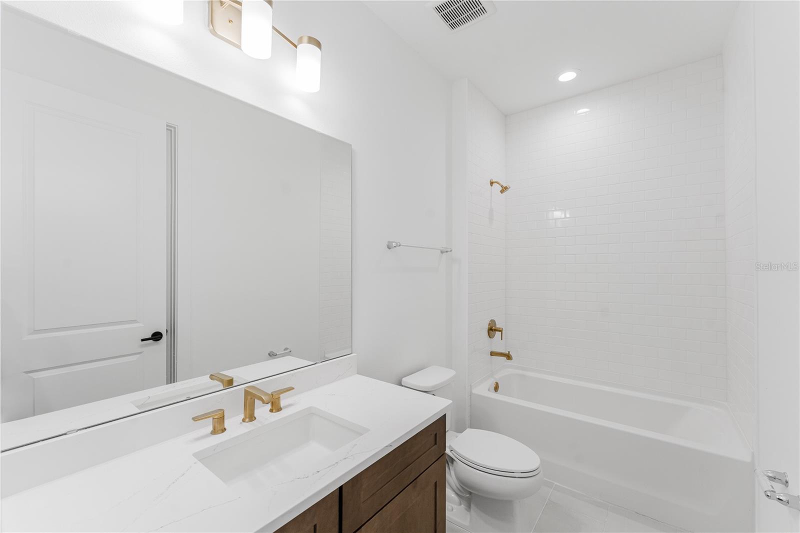 Image 9 of 47 For 1604 Crowncrest Drive