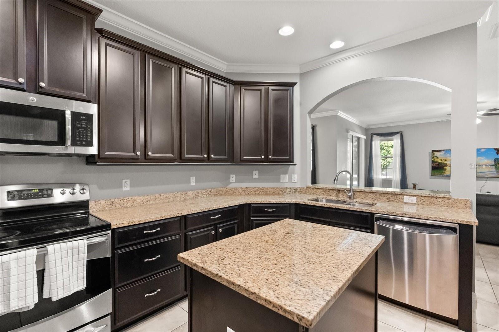 Image 11 of 35 For 299 Terracina Drive
