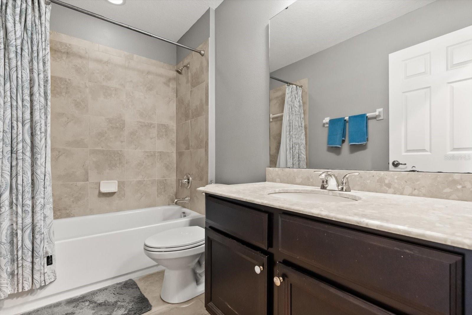 Image 20 of 35 For 299 Terracina Drive