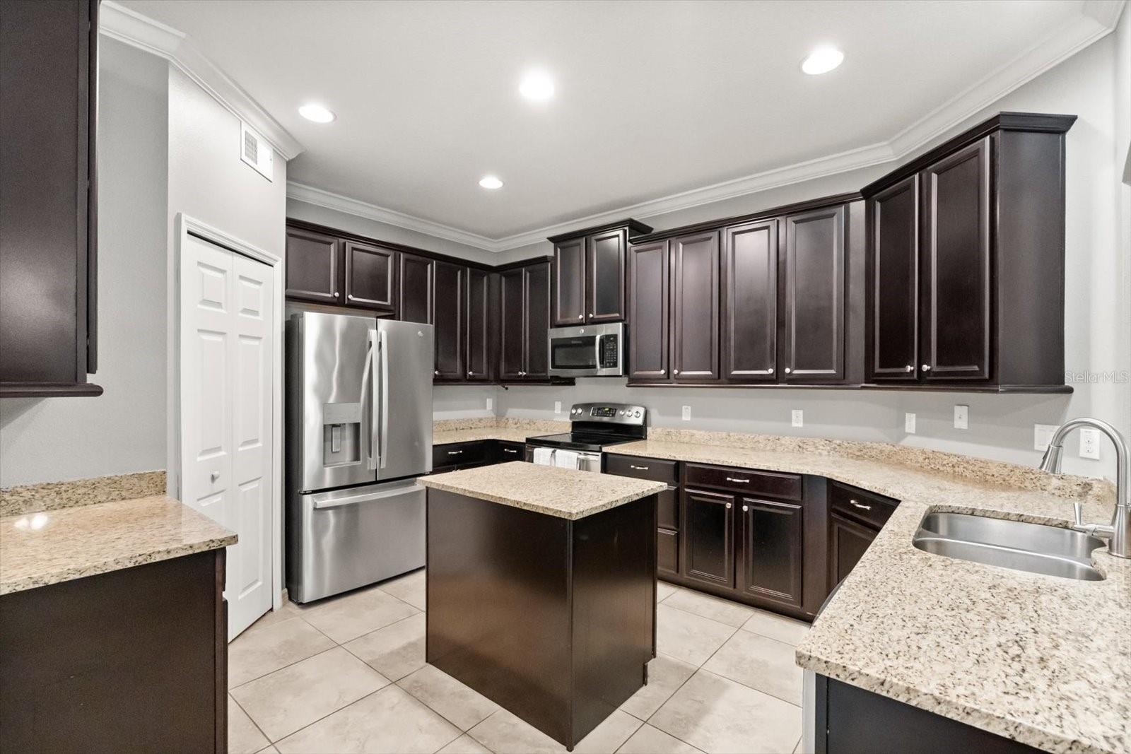 Image 8 of 35 For 299 Terracina Drive