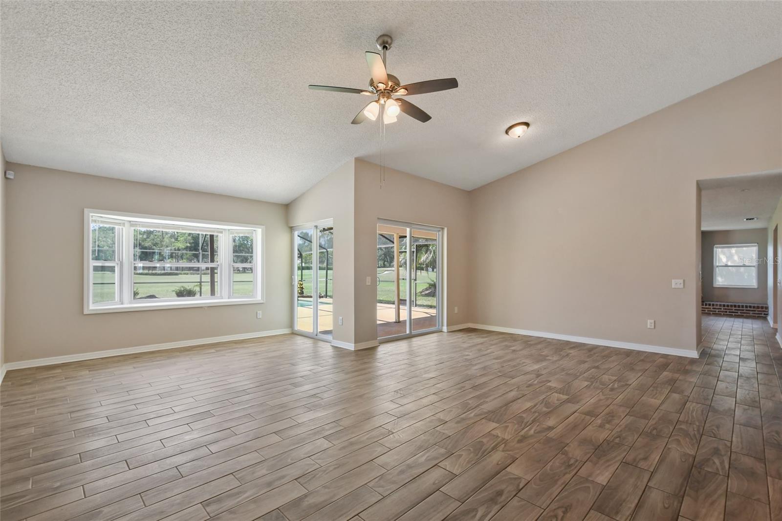 Image 15 of 56 For 7037 Edgeworth Drive