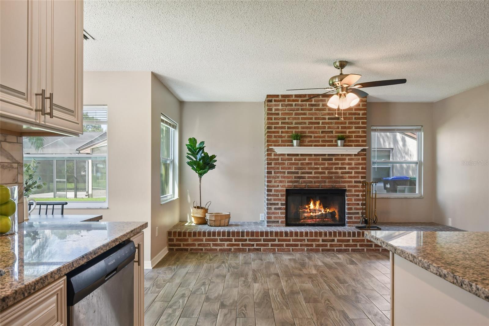 Image 25 of 56 For 7037 Edgeworth Drive