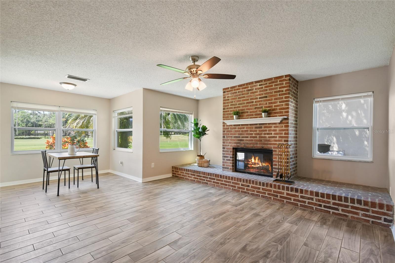 Image 26 of 56 For 7037 Edgeworth Drive