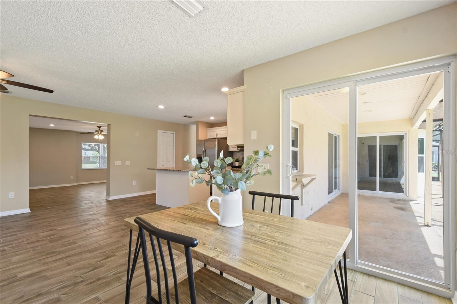 Image 31 of 56 For 7037 Edgeworth Drive