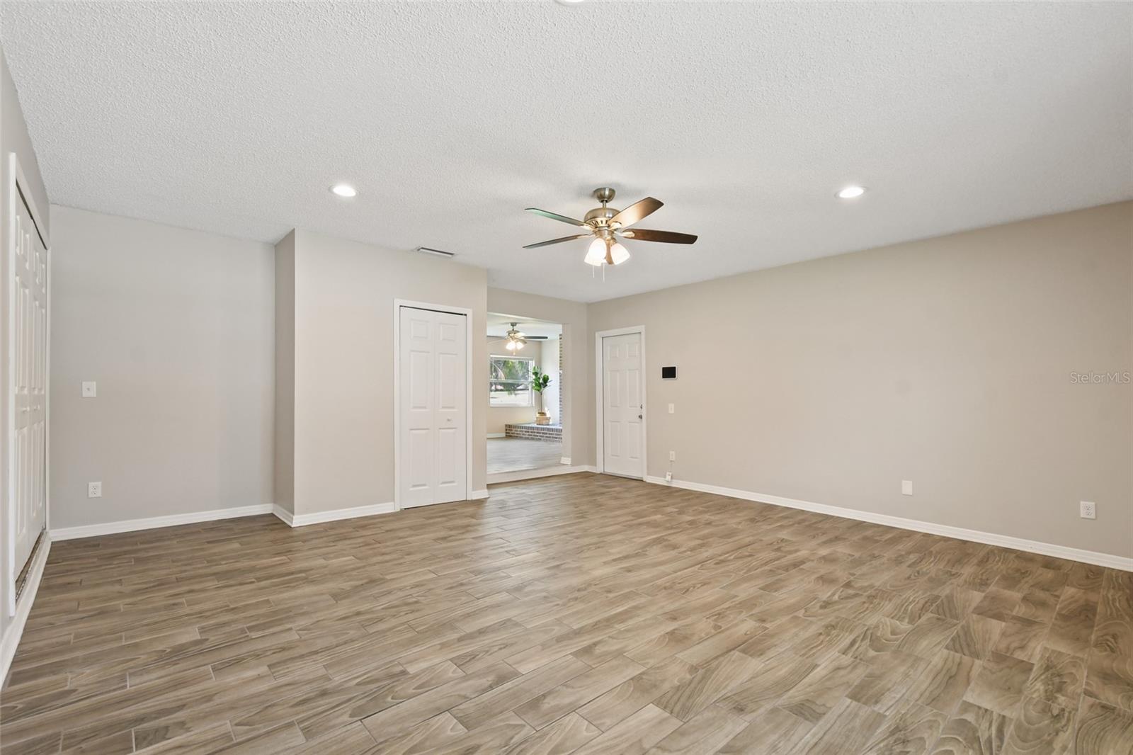 Image 36 of 56 For 7037 Edgeworth Drive