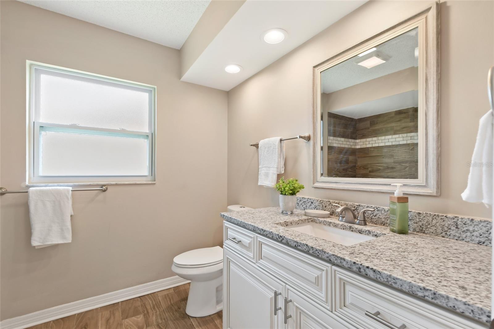 Image 40 of 56 For 7037 Edgeworth Drive