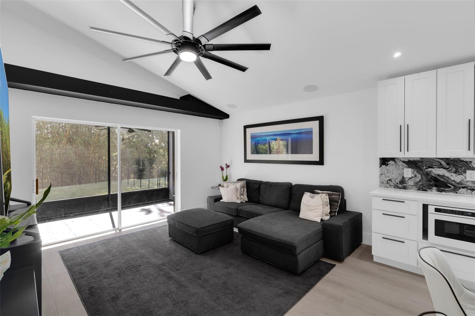Image 14 of 36 For 2520 Oakington Street