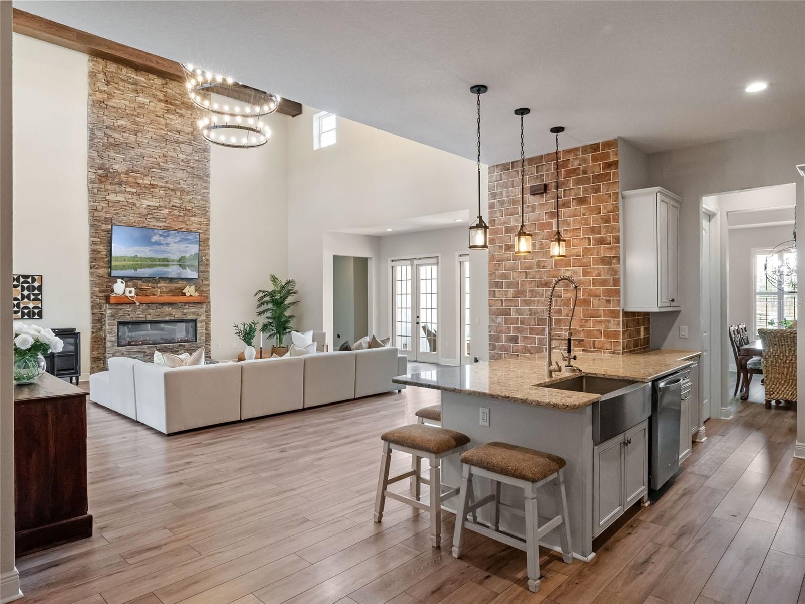 Image 14 of 79 For 20199 Sweetwood Lane