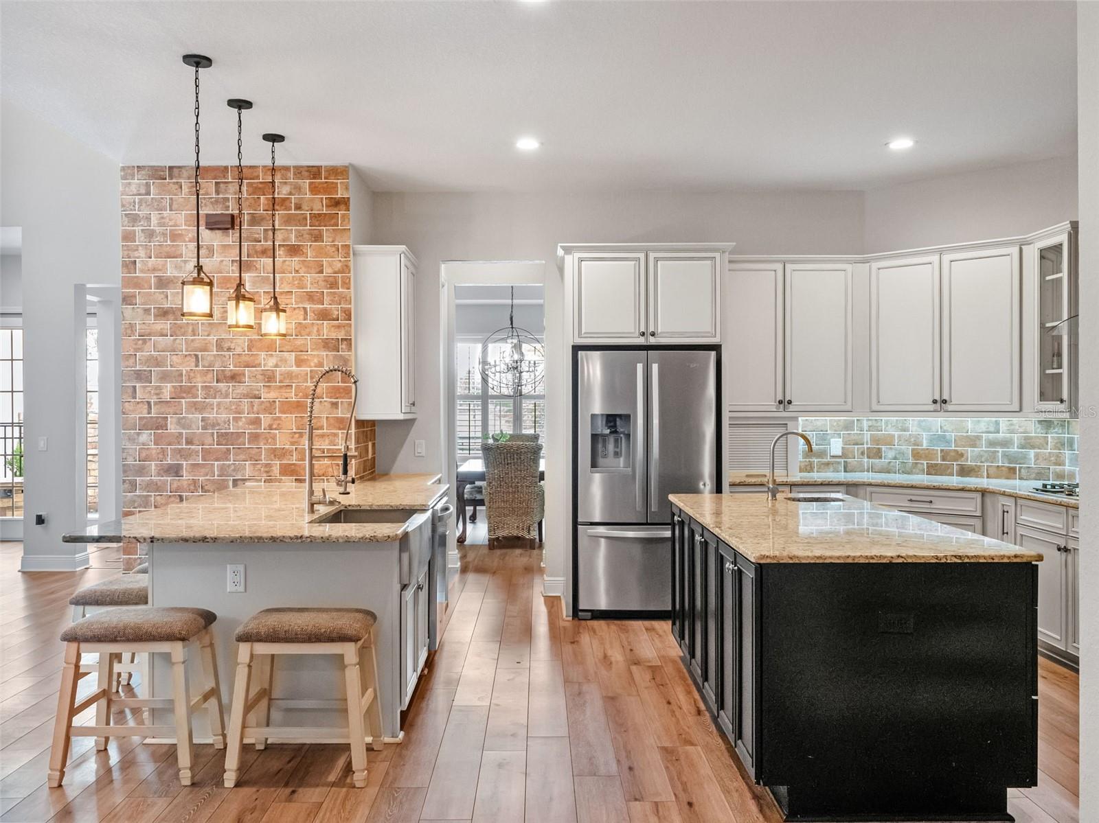 Image 17 of 79 For 20199 Sweetwood Lane
