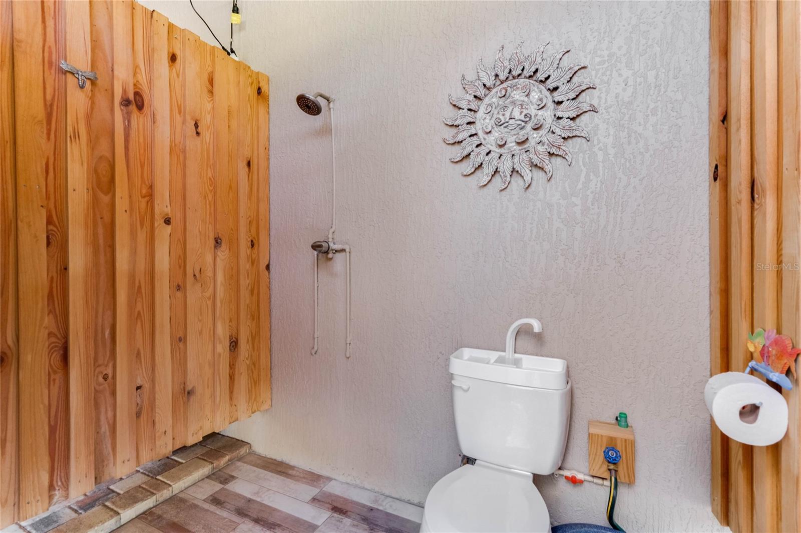 Image 51 of 79 For 20199 Sweetwood Lane
