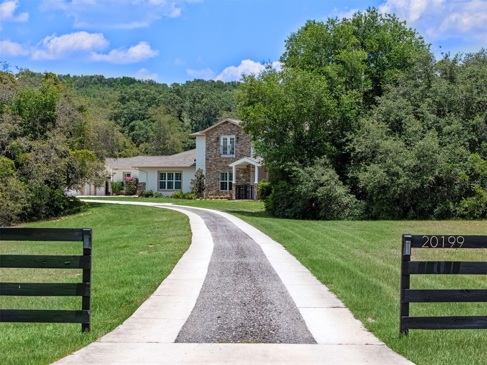 Image 6 of 79 For 20199 Sweetwood Lane