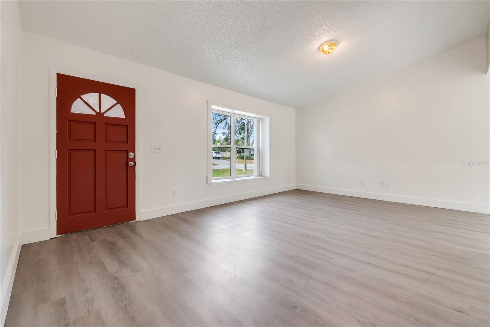 Image 2 of 15 For 3357 Shalimar Circle