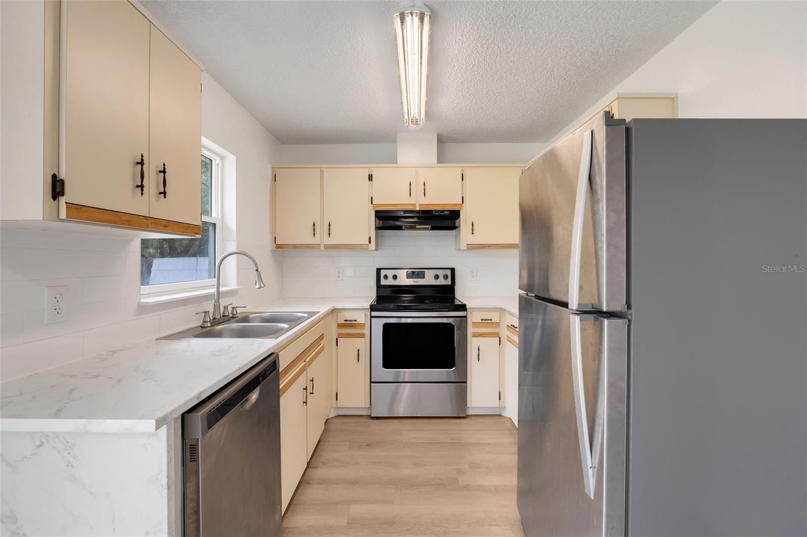 Image 6 of 15 For 3357 Shalimar Circle