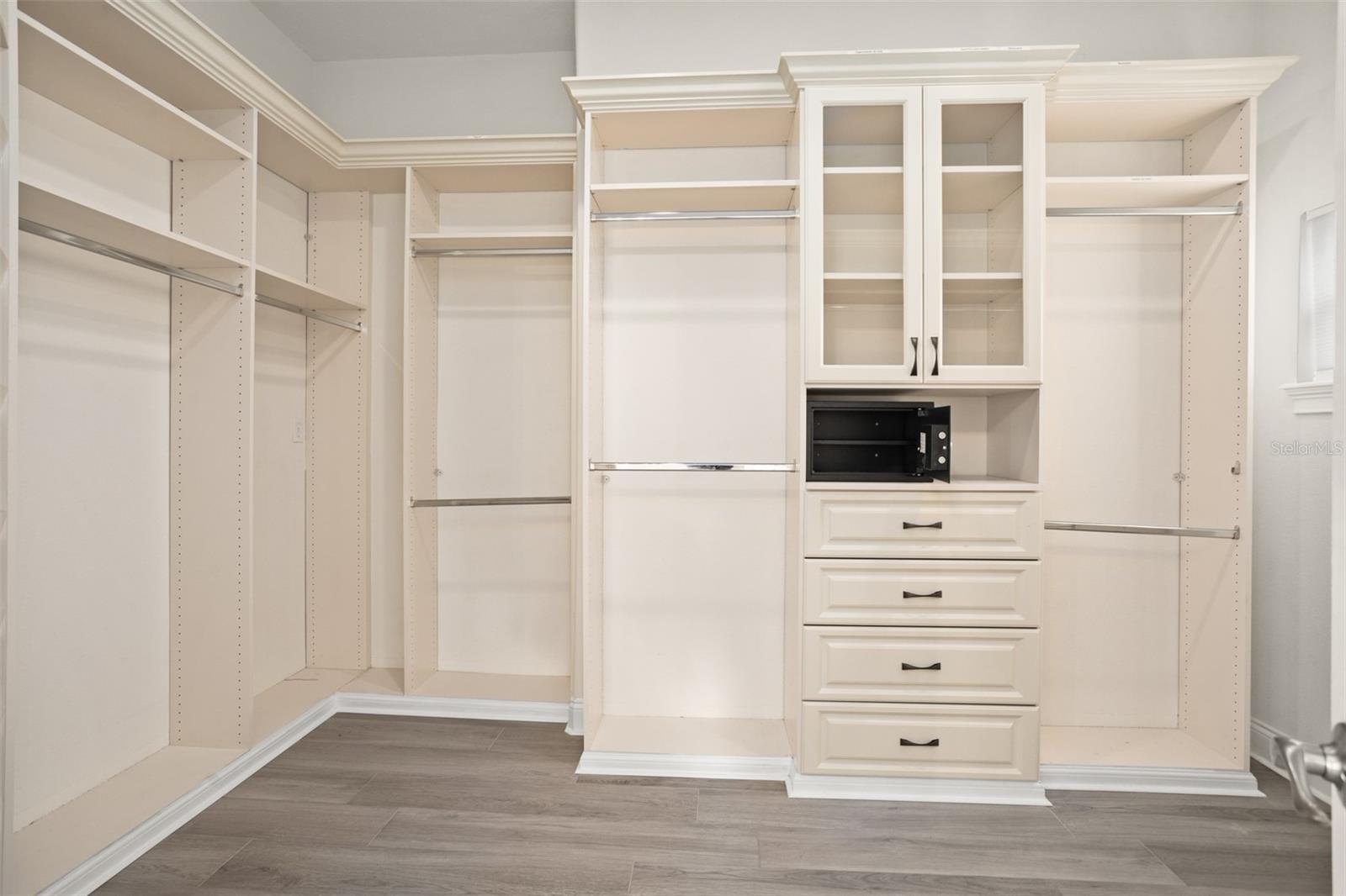 Image 21 of 42 For 6425 Cartmel Lane