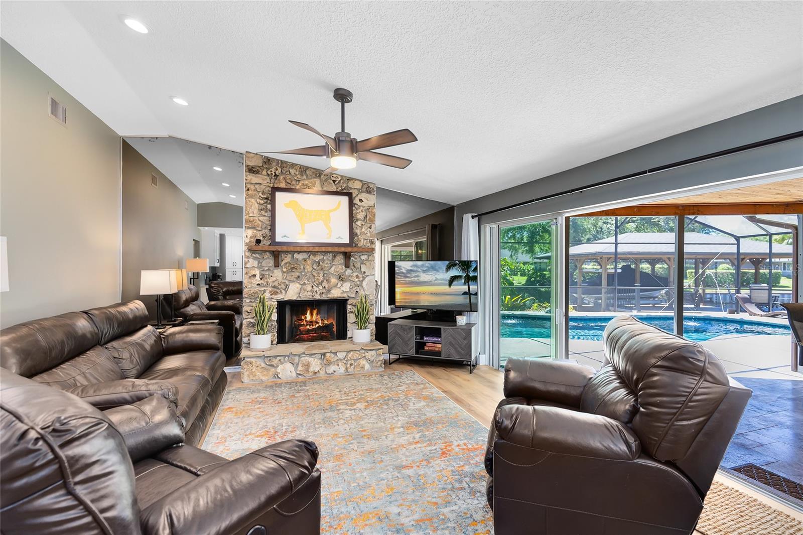 Image 12 of 57 For 5370 Whispering Pine Circle
