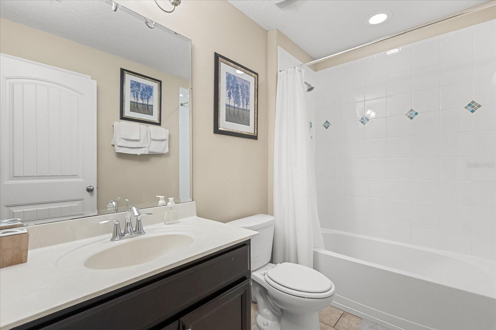 Image 22 of 42 For 5353 Oakbourne Avenue