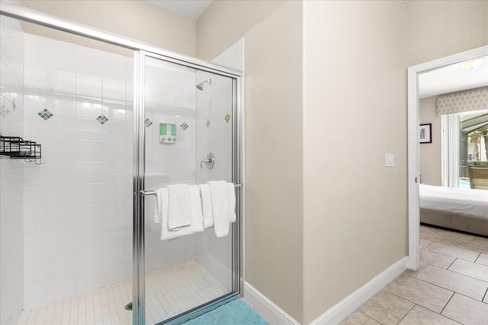 Image 34 of 42 For 5353 Oakbourne Avenue