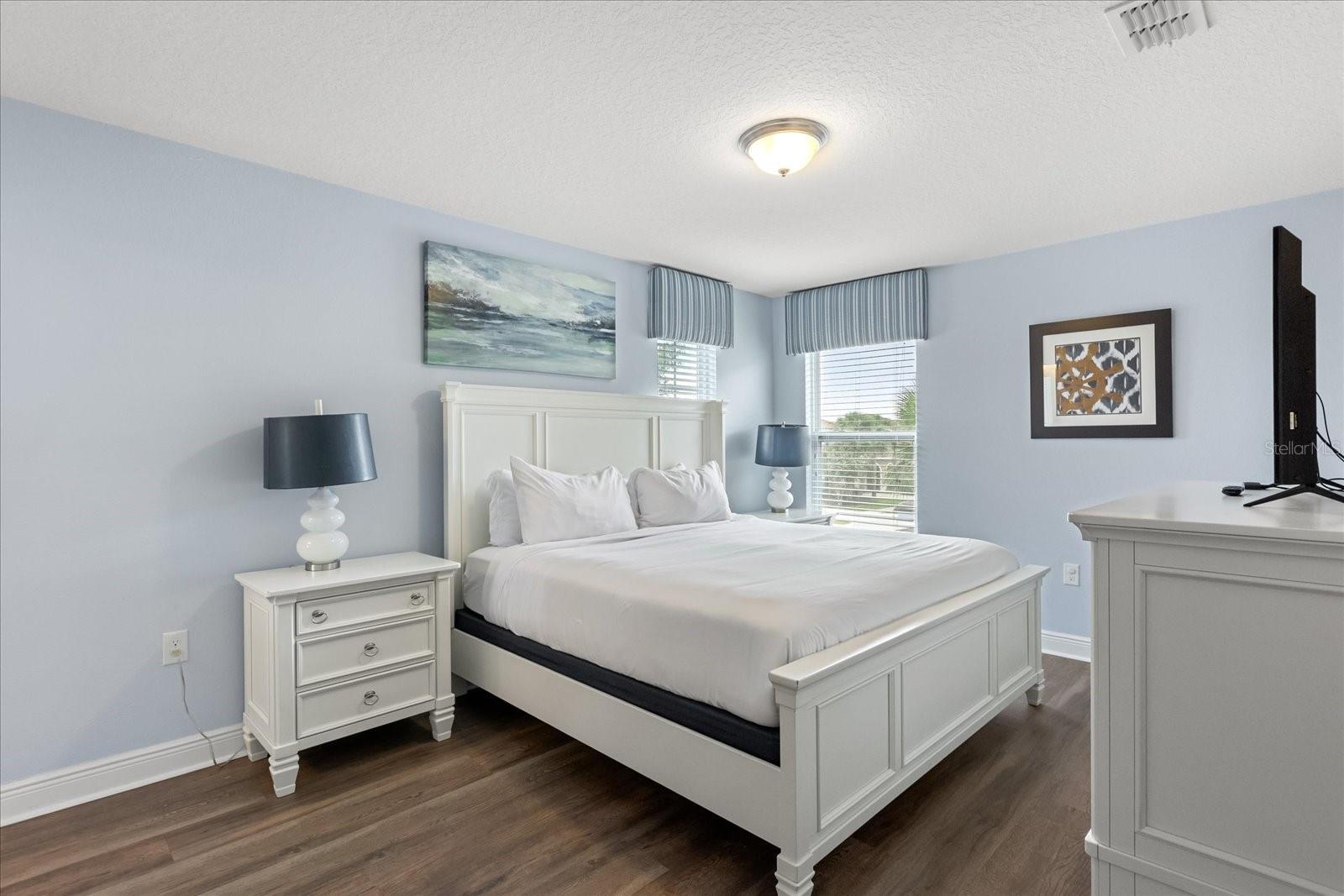 Image 36 of 42 For 5353 Oakbourne Avenue
