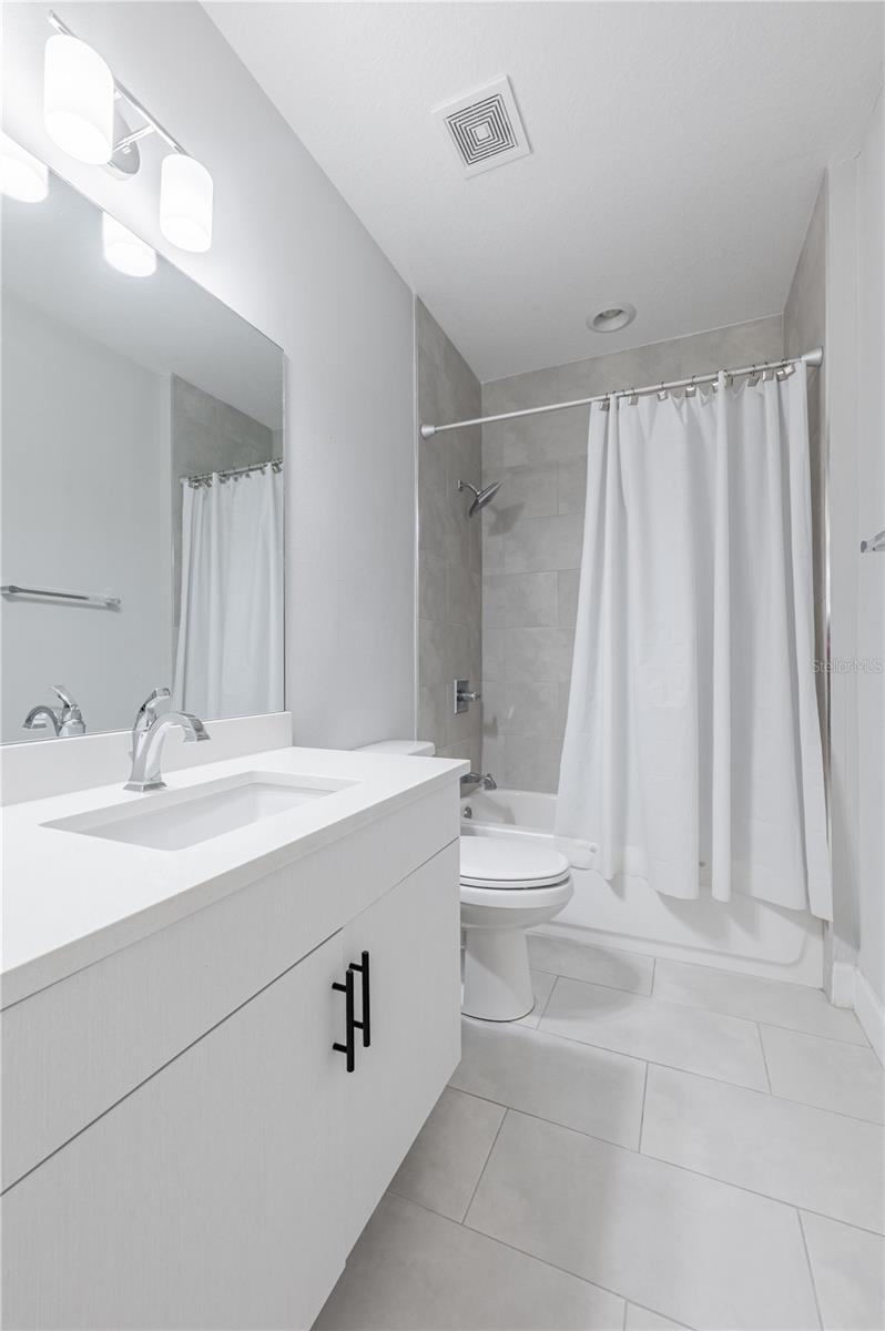 Image 10 of 48 For 1332 Gray Street 6