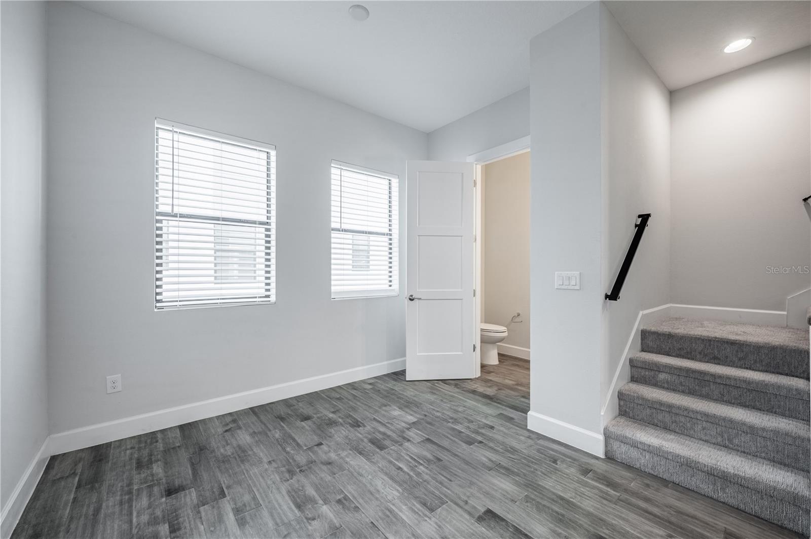 Image 23 of 48 For 1332 Gray Street 6