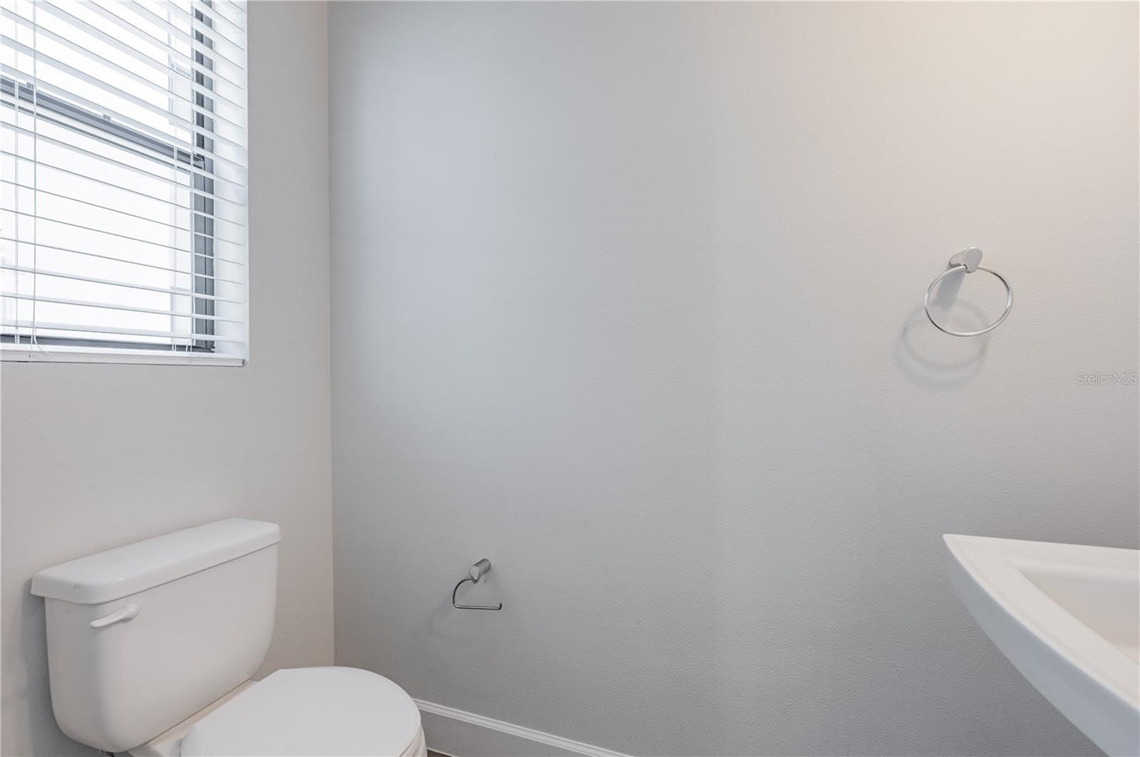 Image 24 of 48 For 1332 Gray Street 6
