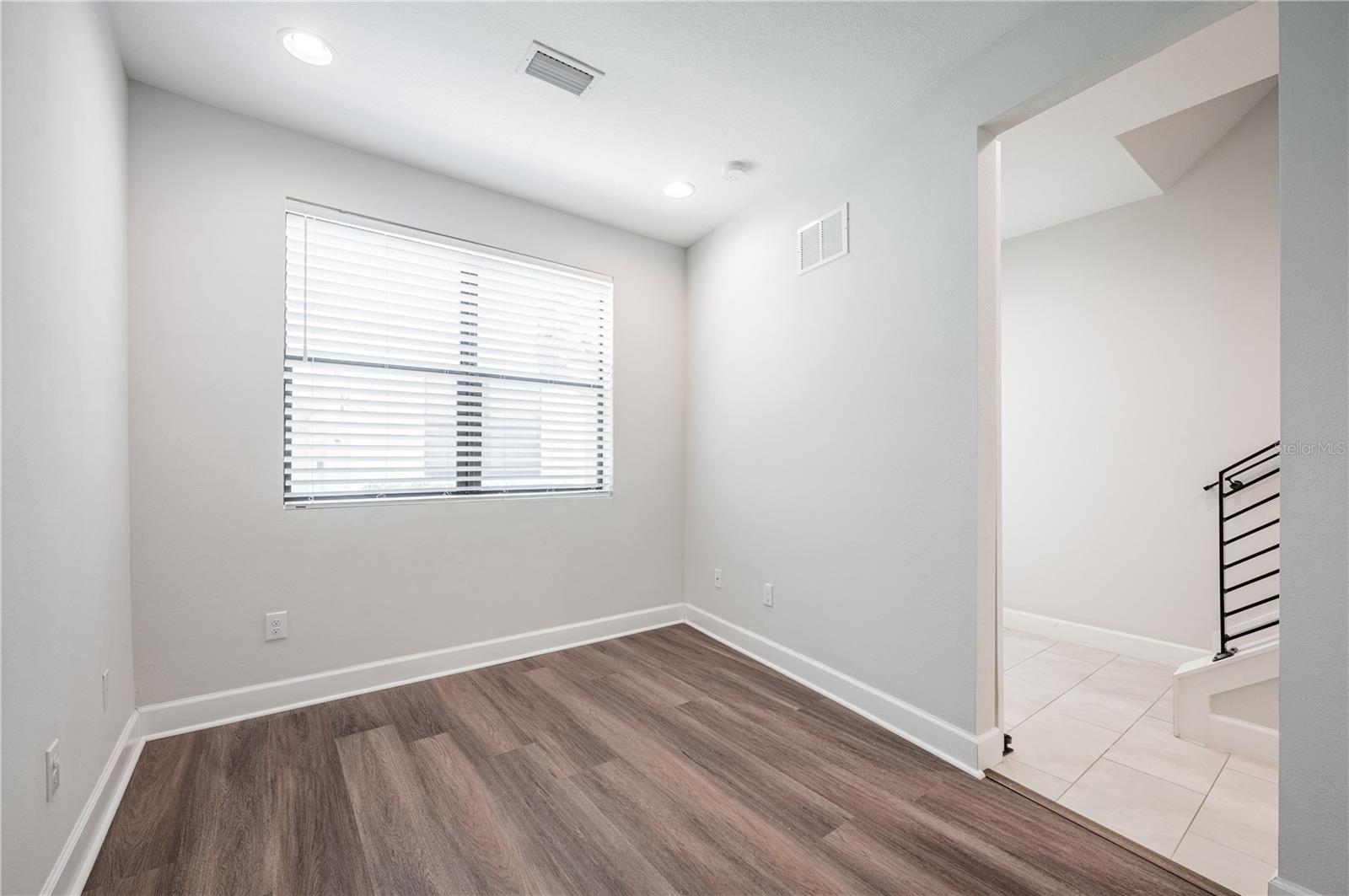 Image 8 of 48 For 1332 Gray Street 6