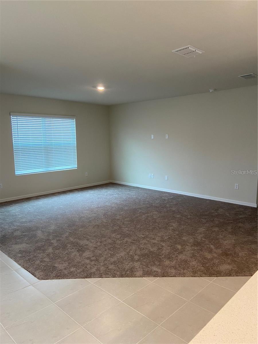 Image 11 of 32 For 1575 Aspen Avenue