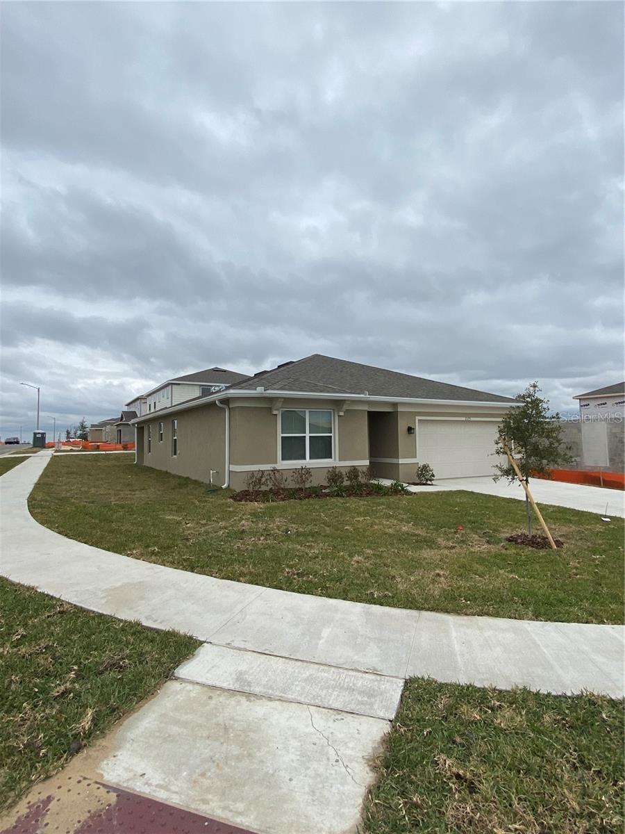 Image 2 of 32 For 1575 Aspen Avenue