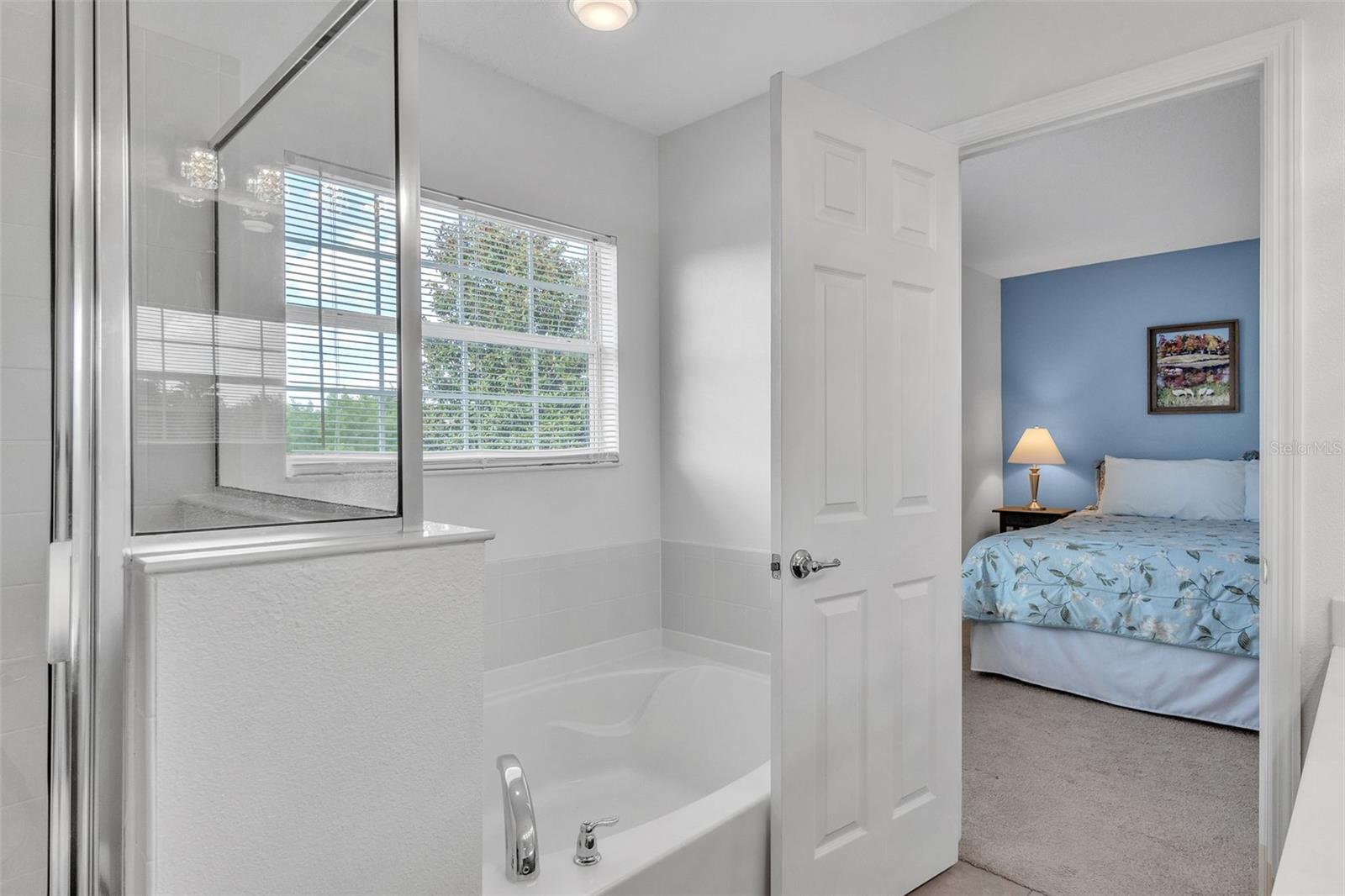 Image 17 of 42 For 9189 Camden Gardens Street