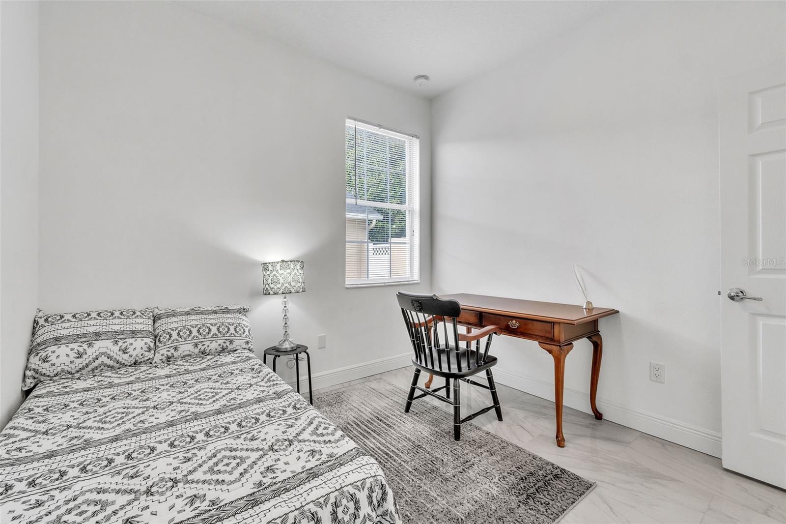 Image 22 of 42 For 9189 Camden Gardens Street