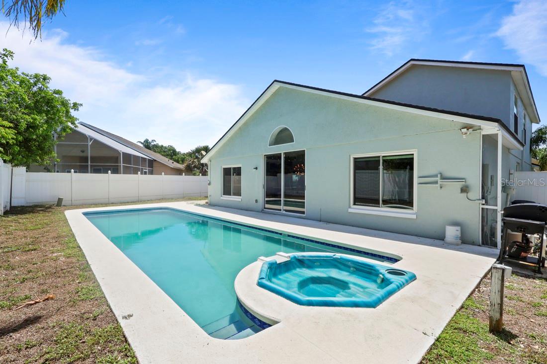 Image 15 of 26 For 11836 Hartfordshire Way