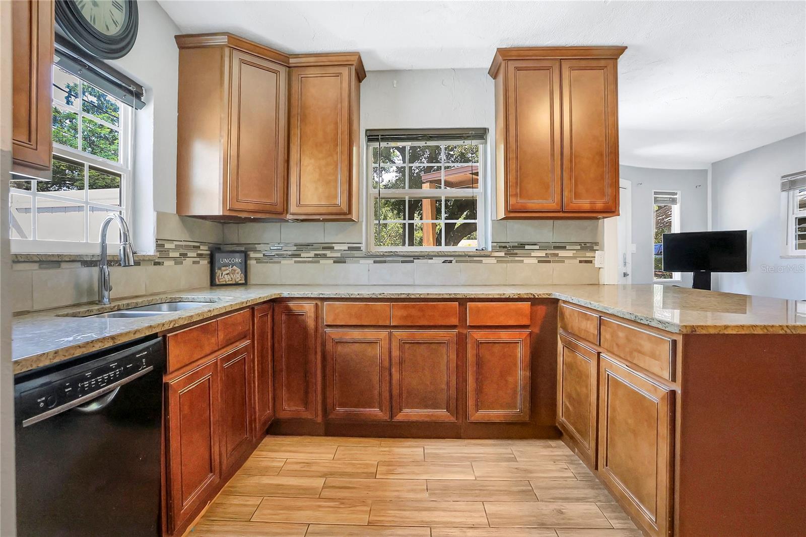 Image 5 of 26 For 1032 Perkins Road