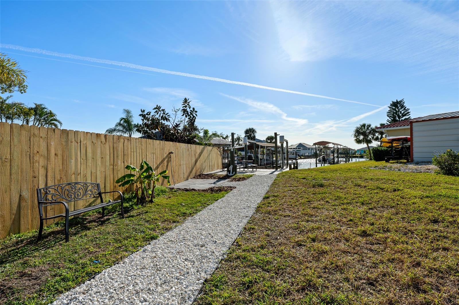 Image 11 of 47 For 105 12th Street Sw