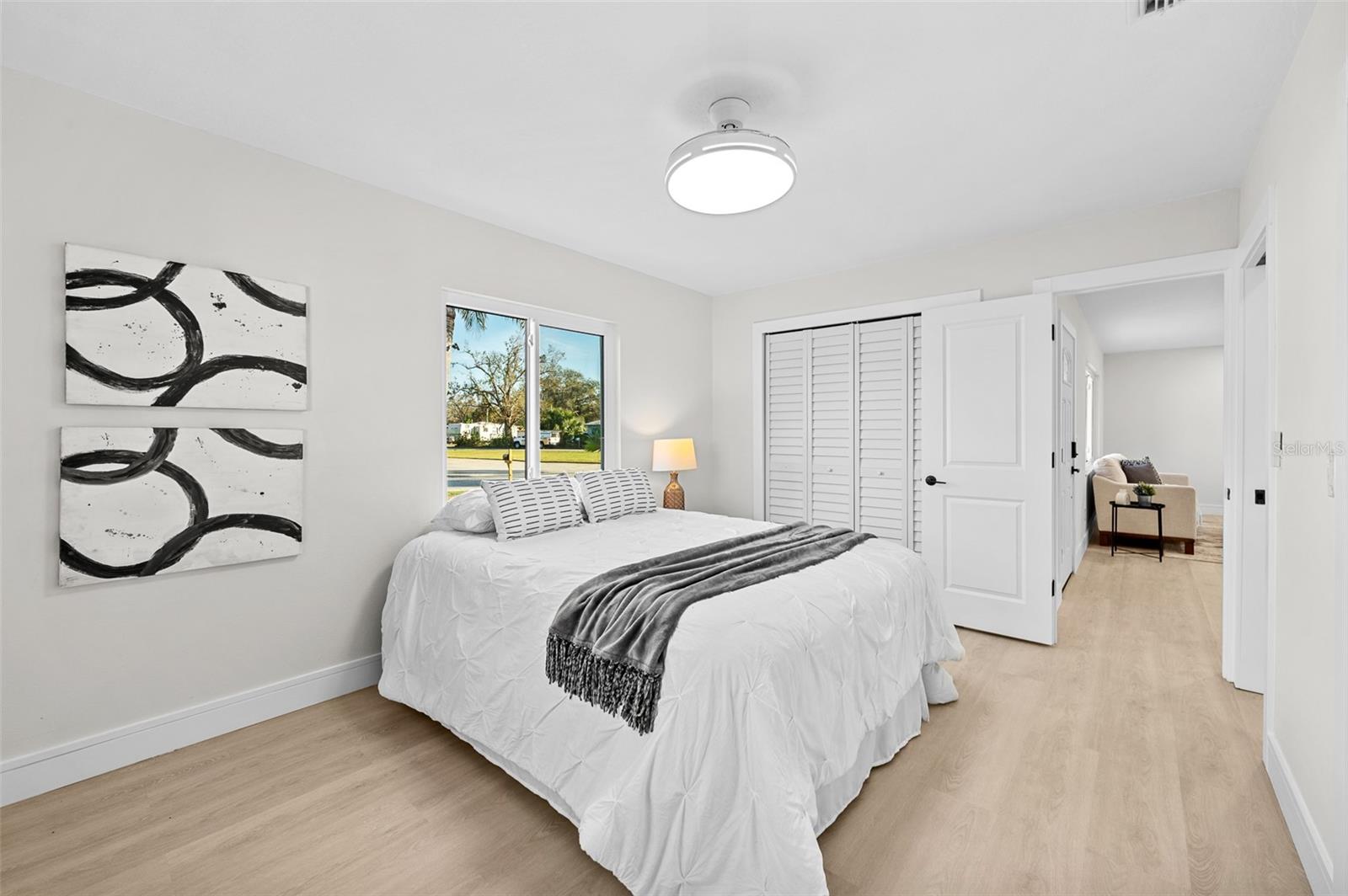 Image 30 of 47 For 105 12th Street Sw