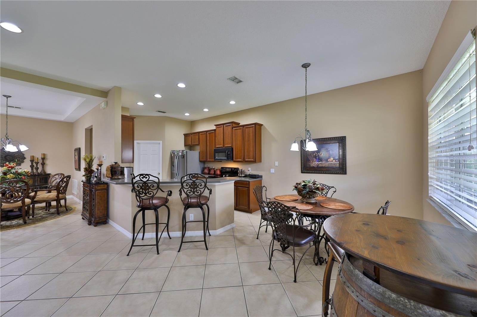 Image 3 of 24 For 5154 Majestic Woods Place