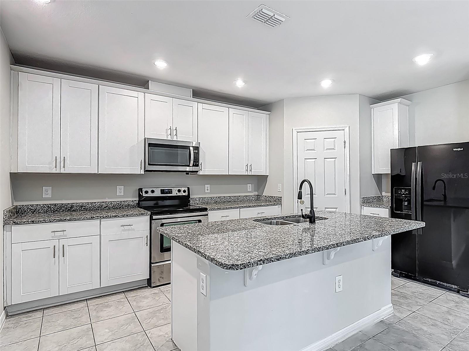 Image 3 of 29 For 596 Sun Warbler Way