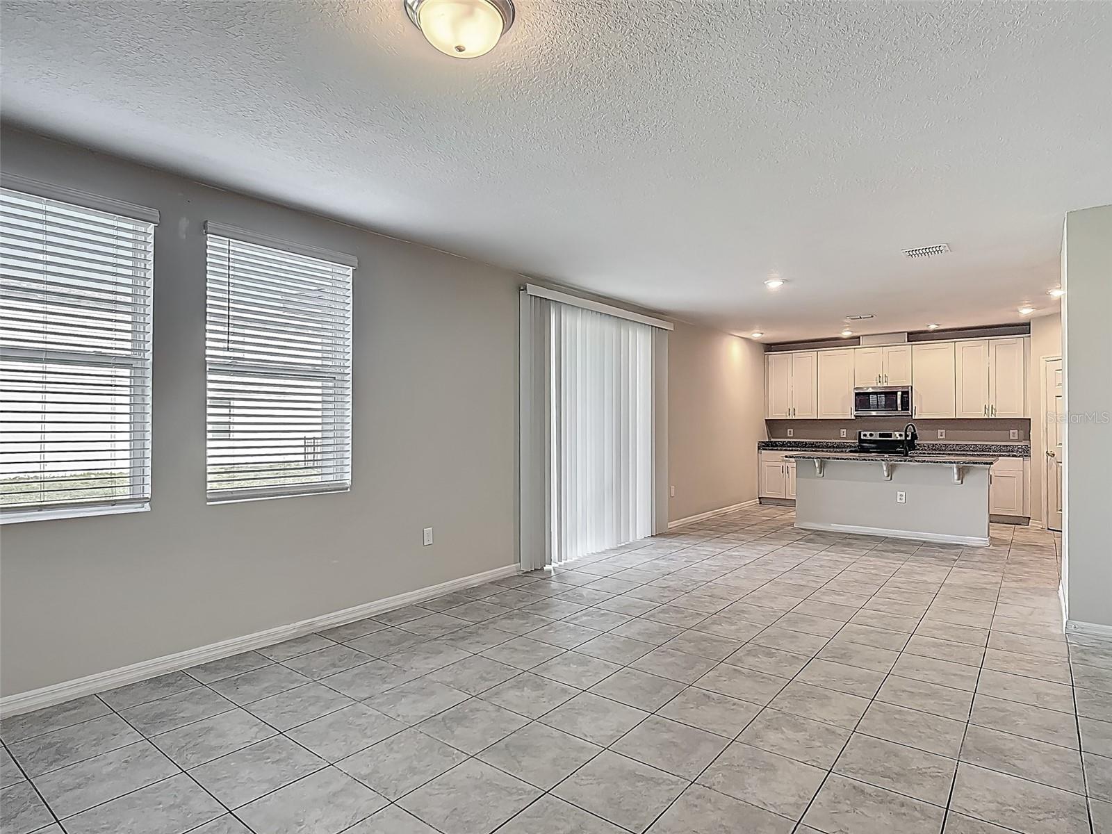 Image 7 of 29 For 596 Sun Warbler Way