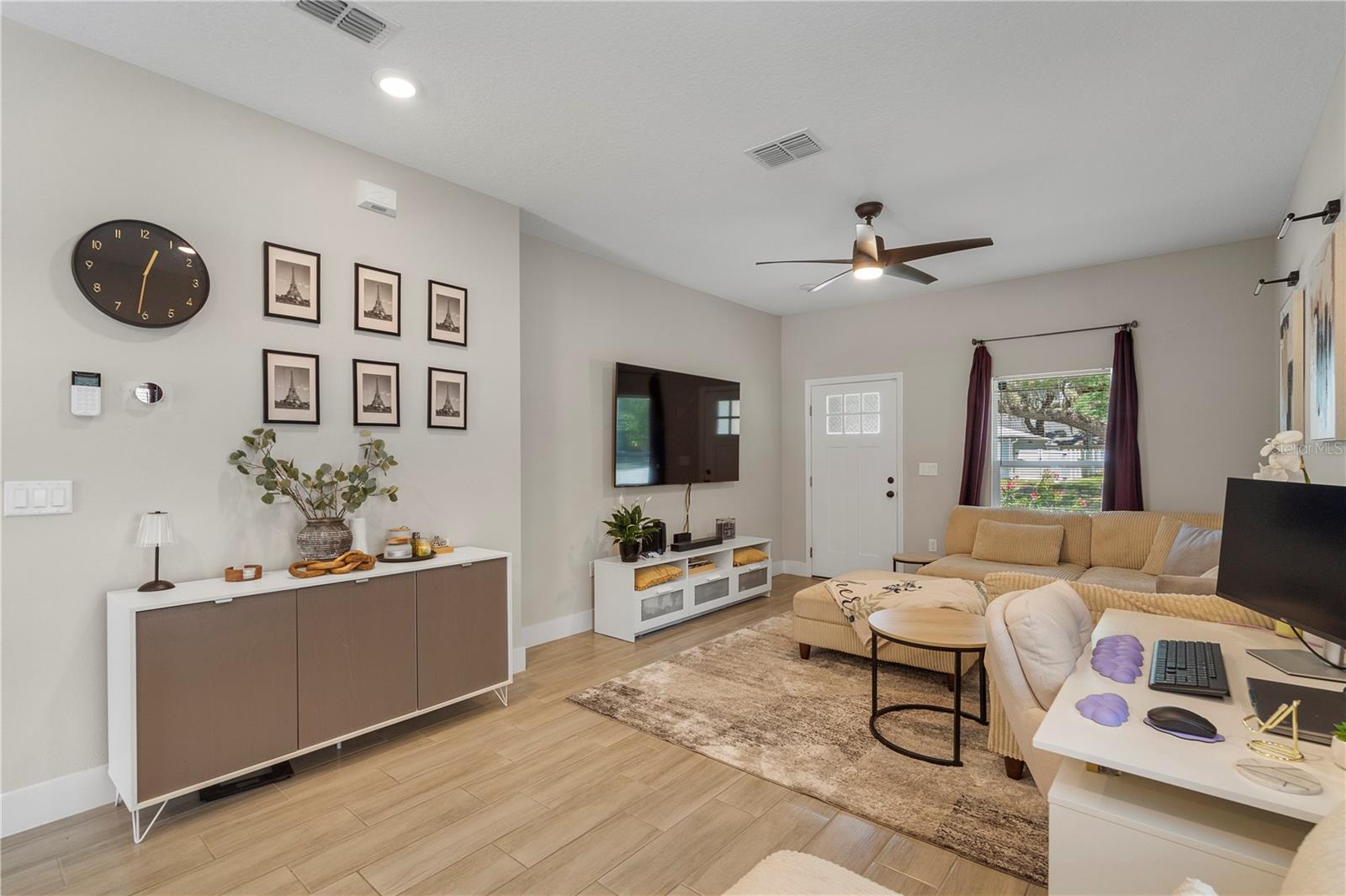 Image 14 of 38 For 146 15th Street