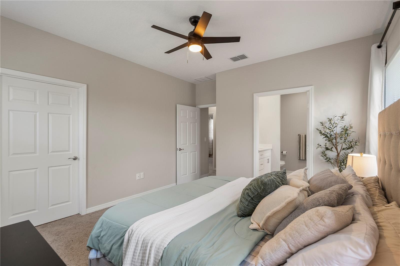 Image 18 of 38 For 146 15th Street