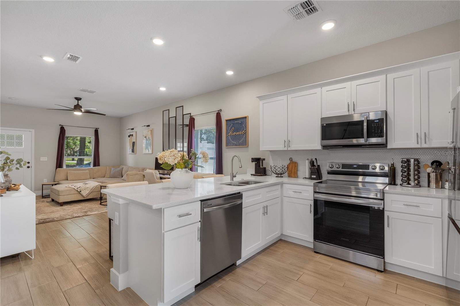 Image 7 of 38 For 146 15th Street