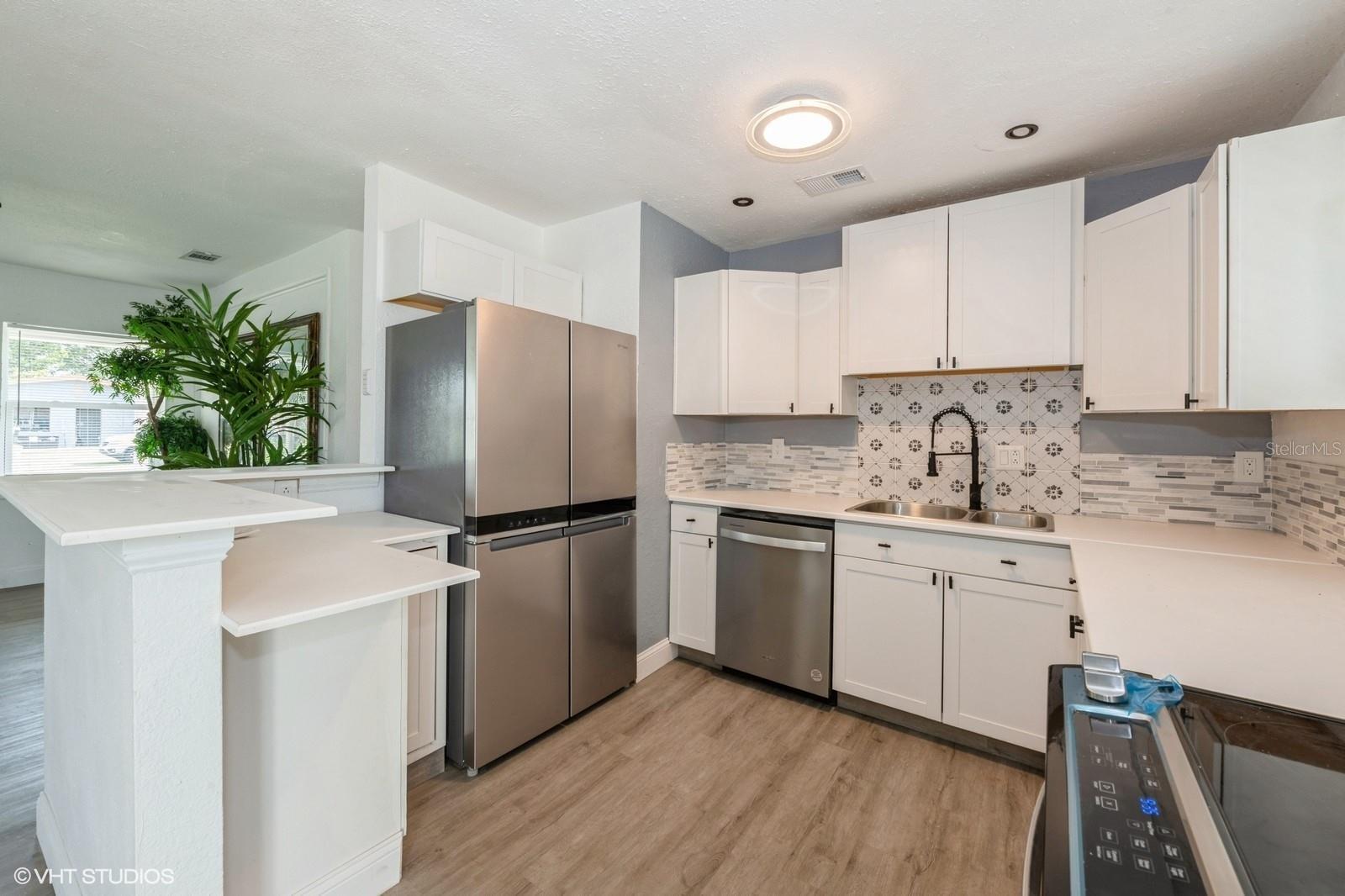 Image 11 of 32 For 4816 Crow Street